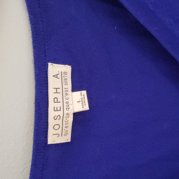 **Clearance** Joseph A v-neck sweater - Picture 2 of 8